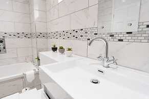 Convenient Wirral Retreat