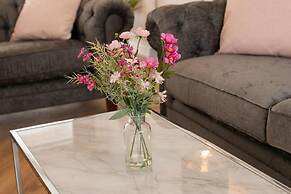 Convenient Wirral Retreat