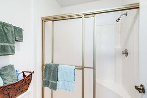 Carbondale Condo w/ Balcony & On-site Fly Fishing!