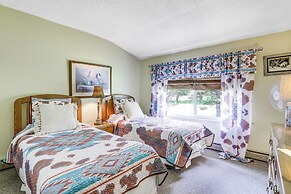Carbondale Condo w/ Balcony & On-site Fly Fishing!
