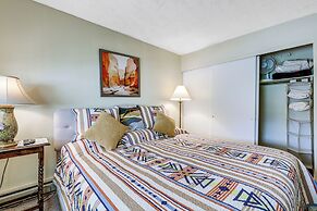 Carbondale Condo w/ Balcony & On-site Fly Fishing!