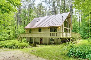 Family-friendly Ludlow Cabin on Lake Pauline!