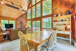 Family-friendly Ludlow Cabin on Lake Pauline!