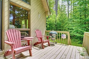 Family-friendly Ludlow Cabin on Lake Pauline!