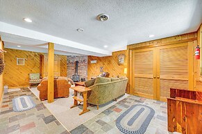 Family-friendly Ludlow Cabin on Lake Pauline!