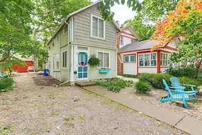 Historic Lakeside Marblehead Cottage: Walk to Lake