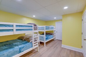 Beautiful Lake Sinclair Retreat w/ Dock & Deck!