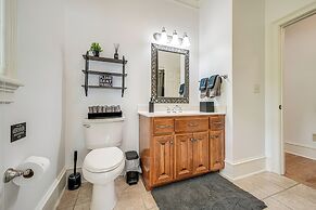 Beautiful Lake Sinclair Retreat w/ Dock & Deck!