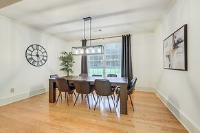 Beautiful Lake Sinclair Retreat w/ Dock & Deck!