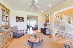 Kelseyville Home w/ Private Pool & Vineyard Views!