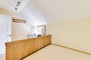 Kelseyville Home w/ Private Pool & Vineyard Views!