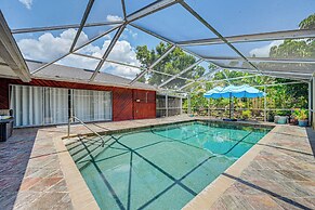 Sprawling Fort Myers Home: Pool & Screened Lanai!