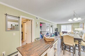 1 Mi to Beach, Pool Access: Hilton Head Island Gem