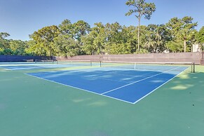 1 Mi to Beach, Pool Access: Hilton Head Island Gem