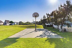 Quaint Montauk House w/ Community Amenities!