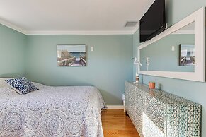 Quaint Montauk House w/ Community Amenities!