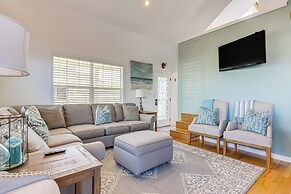 Quaint Montauk House w/ Community Amenities!