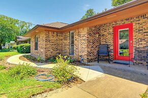 Peaceful Fairhope Getaway, 2 Mi to South Beach