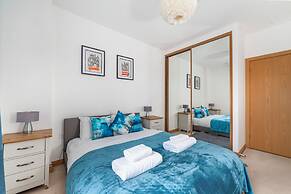 Modern 1bed with Panoramic View London