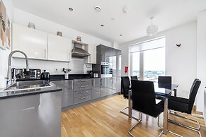 Modern 1bed with Panoramic View London