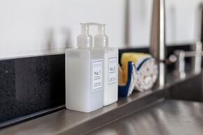 Modern 1bed with Panoramic View London