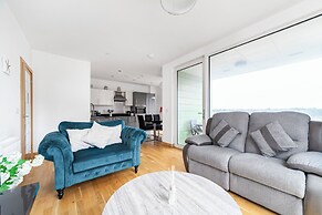 Modern 1bed with Panoramic View London