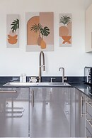 Modern 1bed with Panoramic View London