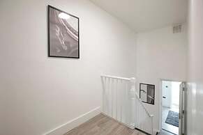 Camberwell Apartment - Stylish 4 Bed