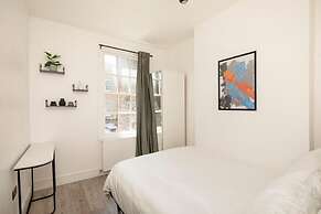 Camberwell Apartment - Stylish 4 Bed