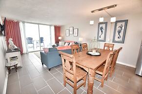 0704 Waters Edge Resort 1 Bedroom Condo by RedAwning