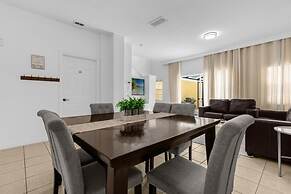 3 Bed/2.5 Bath Perfect Family Home Bunk Beds 3 Bedroom Townhouse by Re