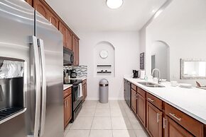 Vista Cay Secret Cove 2 Bedroom Condo by RedAwning