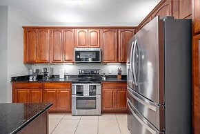 Vista Cay Luxury Rhapsody 3 Bedroom Condo by RedAwning