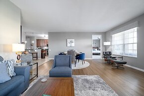 Vista Cay Luxury Rhapsody 3 Bedroom Condo by RedAwning