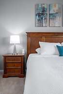 Vista Cay Luxury Rhapsody 3 Bedroom Condo by RedAwning