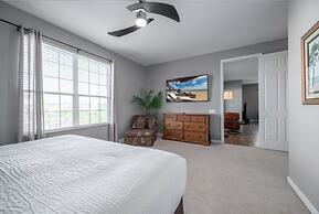 Vista Cay Luxury Rhapsody 3 Bedroom Condo by RedAwning