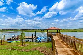 Storey Lake 6 Bed Home- King Master On 1st Floor 6 Bedroom Villa by Re