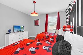 Storey Lake 6 Bed Home- King Master On 1st Floor 6 Bedroom Villa by Re