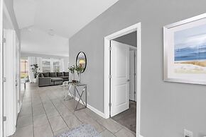 Storey Lake 6 Bed Home- King Master On 1st Floor 6 Bedroom Villa by Re