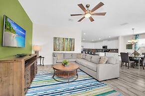 4710kings 6 Bedroom Villa by RedAwning