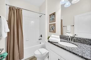 4710kings 6 Bedroom Villa by RedAwning