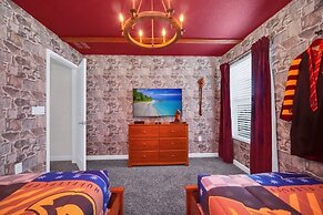 4710kings 6 Bedroom Villa by RedAwning