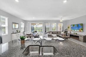 Luxury 6 Bed Private Pool Home In Solterra Resort 6 Bedroom Home by Re