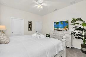 Luxury 6 Bed Private Pool Home In Solterra Resort 6 Bedroom Home by Re