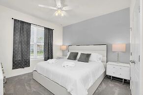 Luxury 6 Bed Private Pool Home In Solterra Resort 6 Bedroom Home by Re