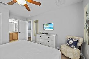 Star Wars 7 Bed Pool Home With Game Room 7 Bedroom Home by RedAwning