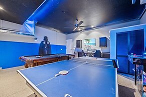 Star Wars 7 Bed Pool Home With Game Room 7 Bedroom Home by RedAwning