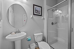 Star Wars 7 Bed Pool Home With Game Room 7 Bedroom Home by RedAwning