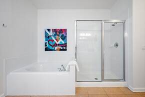 Your Vista Cay Lakeview Allure 3 Bedroom Condo by RedAwning