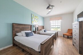 Your Vista Cay Lakeview Allure 3 Bedroom Condo by RedAwning